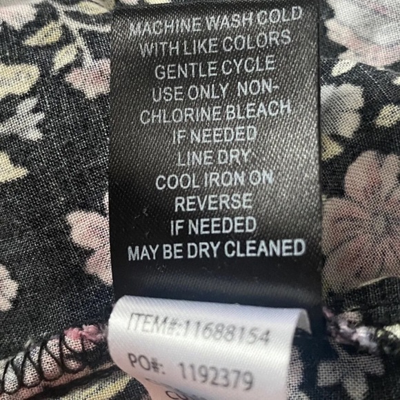 Torrid Challis Off-Shoulder Skater Dress Women’s Size 2 (634) - Picture 6 of 9